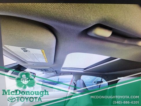 Used 2024 Toyota Camry XSE w/ Navigation Package image 12