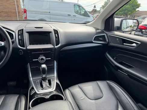 Used 2018 Ford Edge Titanium w/ Technology Package AWD/4WD image 42