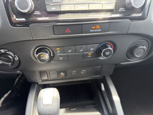 Used 2022 Nissan Frontier S w/ Technology Package AWD/4WD image 28