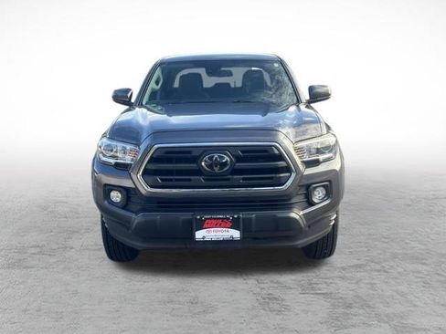 Used 2018 Toyota Tacoma SR5 image 2