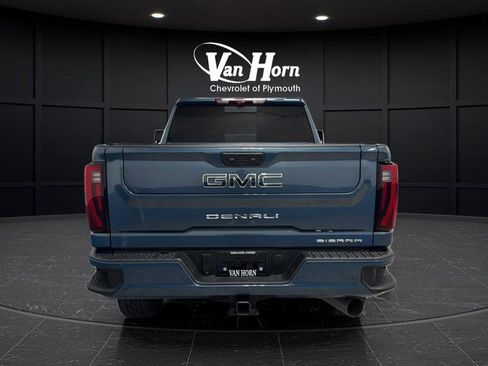 Used 2025 GMC Sierra 2500 Denali Ultimate w/ Max Trailering Package AWD/4WD image 6