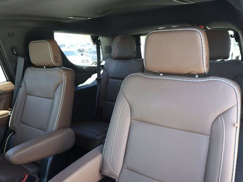 Used 2023 Chevrolet Tahoe High Country AWD/4WD image 21