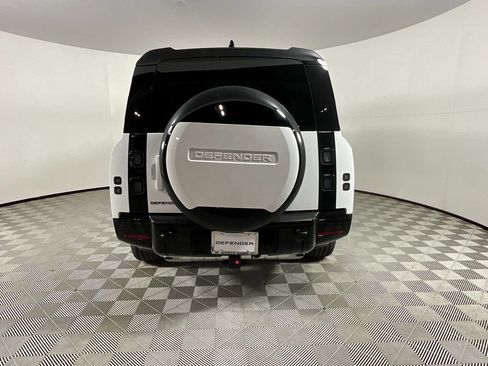 New 2026 Land Rover Defender 130 X-Dynamic SE AWD/4WD image 7