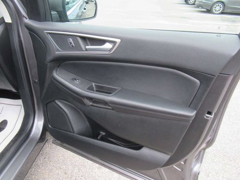 Used 2023 Ford Edge SEL AWD/4WD image 11