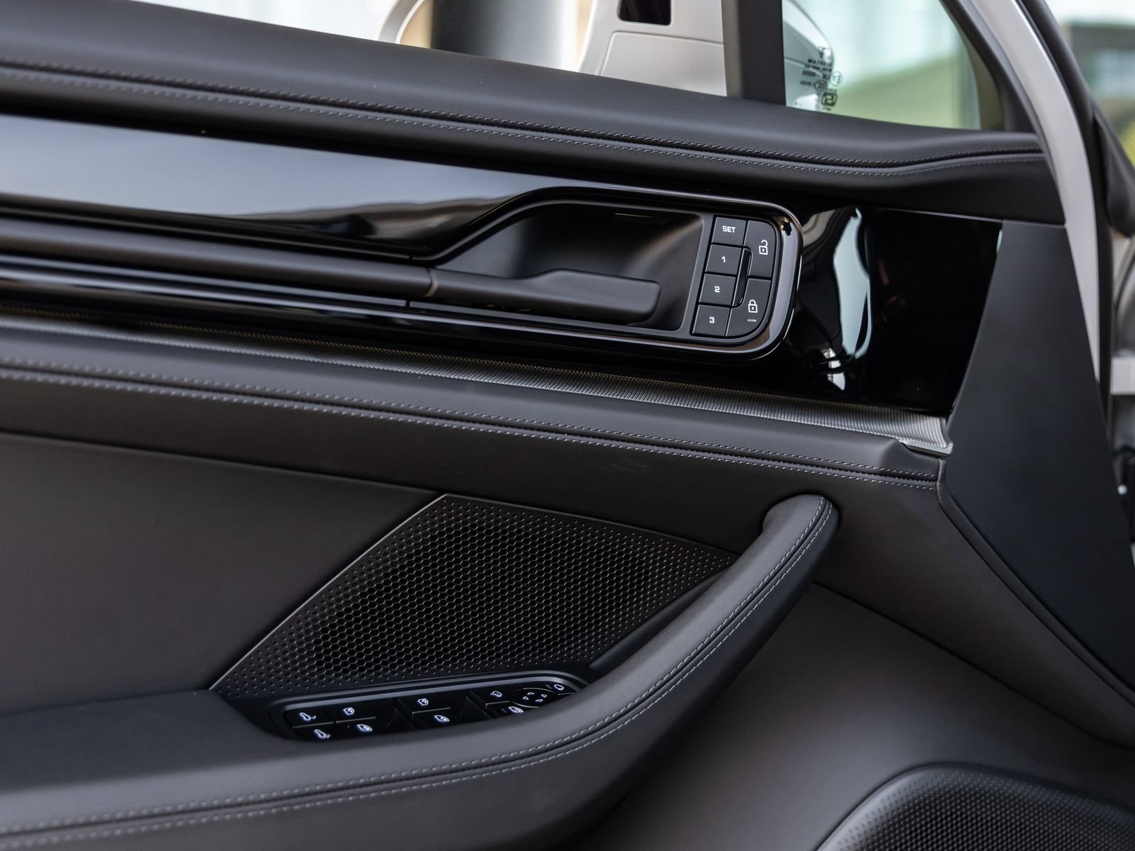 New 2026 Porsche Panamera 4 AWD/4WD image 24