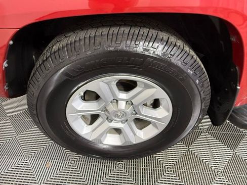 Used 2020 Toyota 4Runner SR5 Premium w/ Moonroof Package image 15