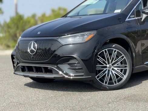 New 2026 Mercedes-Benz EQE 320+ SUV image 3