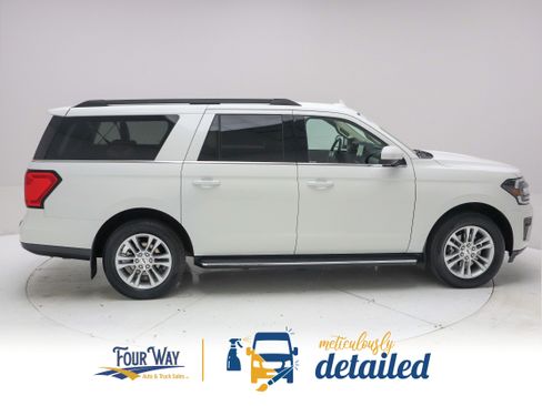 Used 2023 Ford Expedition Max XLT AWD/4WD image 2