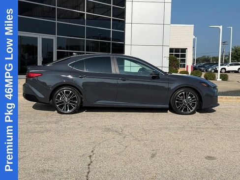 Used 2026 Toyota Camry XLE w/ Premium Package FWD image 2