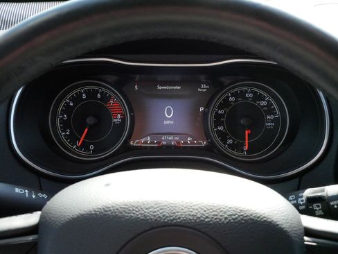 Used 2019 Jeep Cherokee Trailhawk w/ Cold Weather Group image 23