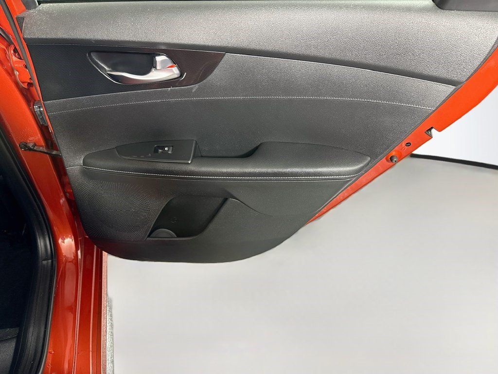Used 2022 Kia Forte GT-Line w/ GT-Line Technology Package FWD image 27