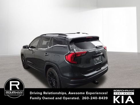 Used 2020 GMC Terrain SLE w/ Driver Convenience Package image 10