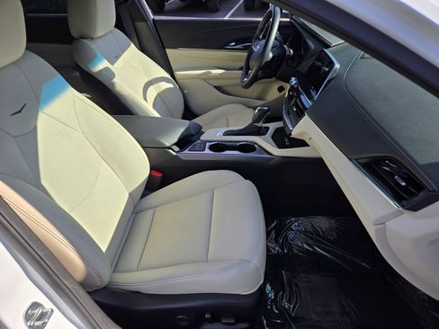Used 2025 Cadillac CT4 Premium Luxury RWD image 15