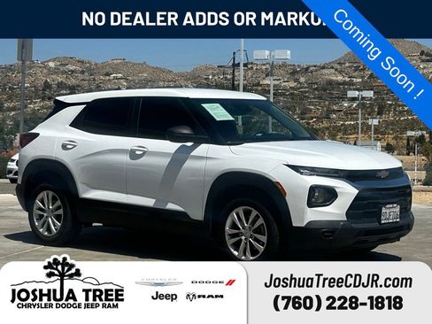 Used 2023 Chevrolet TrailBlazer LS FWD image 1