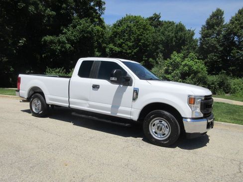 Used 2020 Ford F250 XL w/ Power Equipment Group RWD image 3
