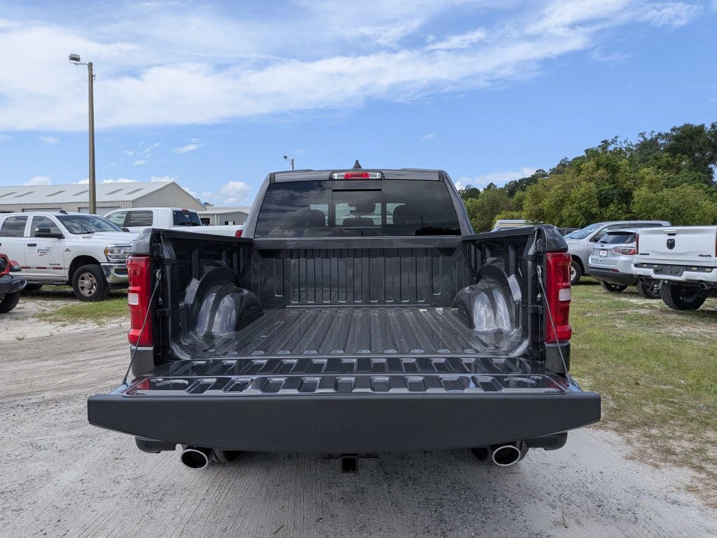 New 2026 RAM 1500 Big Horn AWD/4WD image 13