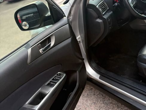 Used 2011 Subaru Forester 2.5X Touring image 43