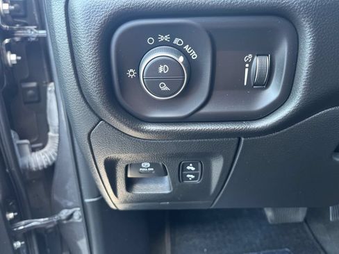 Used 2022 RAM 1500 Big Horn w/ Trailer Tow Group AWD/4WD image 17