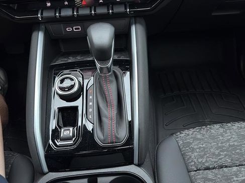 Used 2023 Chevrolet Colorado Z71 image 24