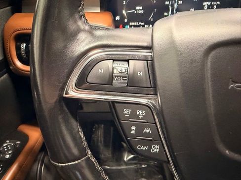 Used 2022 Lincoln Nautilus Reserve AWD/4WD image 27