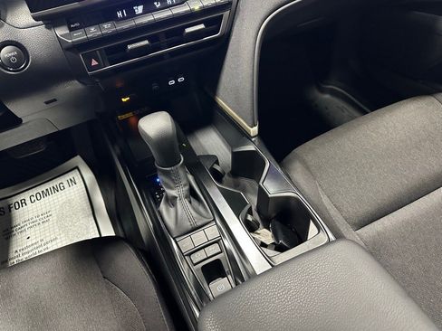 Used 2025 Toyota Camry LE image 40