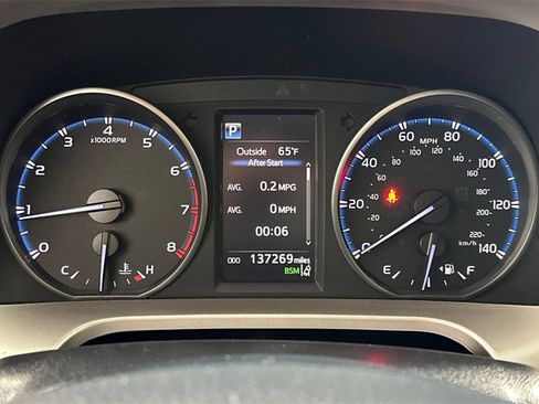 Used 2018 Toyota RAV4 XLE FWD image 28