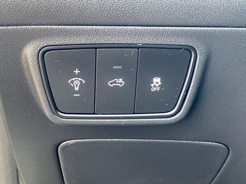 Used 2022 Hyundai Santa Cruz SEL w/ Activity Package FWD image 17