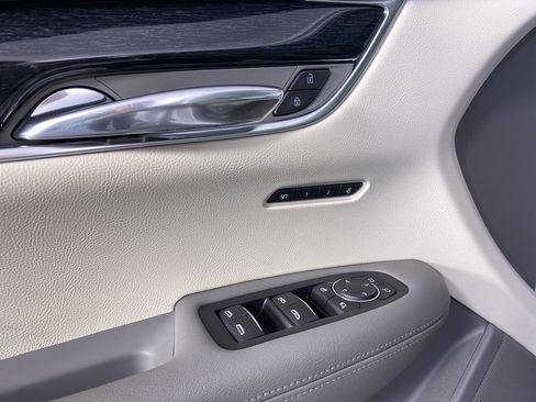 Used 2020 Cadillac XT6 Premium Luxury image 15