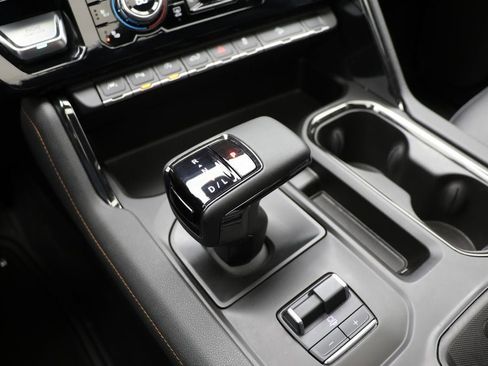 Used 2023 GMC Sierra 1500 AT4 w/ AT4 Premium Package image 36