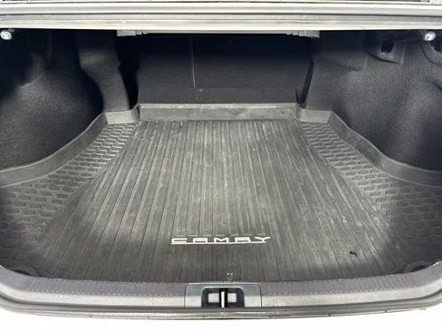 Used 2020 Toyota Camry LE FWD image 29