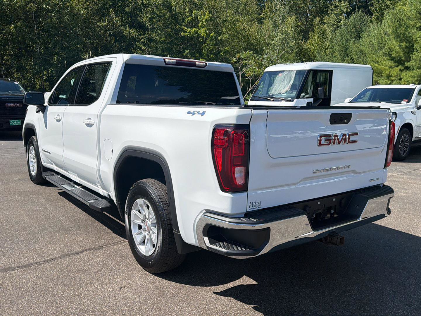 Certified 2022 GMC Sierra 1500 SLE AWD/4WD image 3