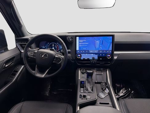 Used 2024 Lexus GX 550 w/ Cold Area Package AWD/4WD image 14