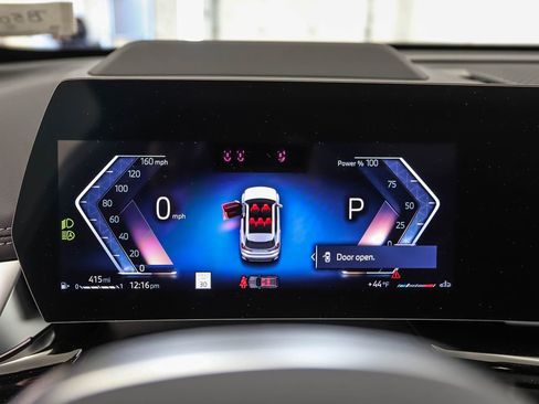 Used 2025 BMW X1 xDrive28i w/ Premium Package image 14