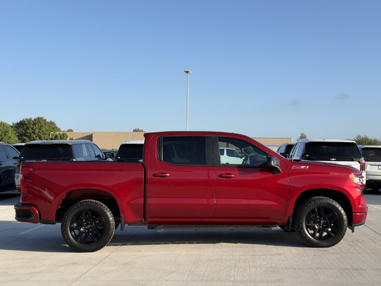 Used 2023 Chevrolet Silverado 1500 RST w/ Z71 Off-Road Package AWD/4WD image 3