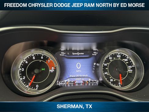 Used 2022 Jeep Cherokee Latitude Lux AWD/4WD image 12