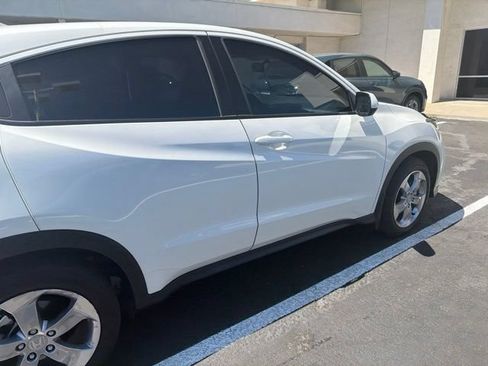 Used 2022 Honda HR-V LX image 13