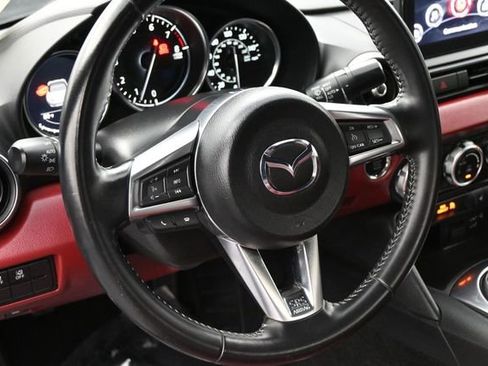 Used 2020 MAZDA MX-5 Miata Grand Touring RWD image 7