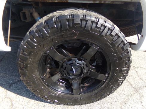 Used 2014 Ford F150 Lariat w/ Equipment Group 502A Luxury image 16