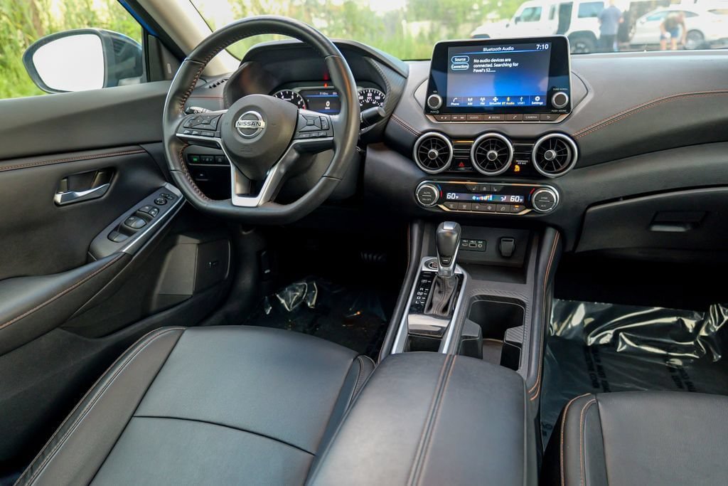 Used 2023 Nissan Sentra SR w/ SR Premium Package FWD image 39