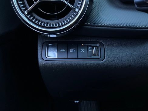 Used 2025 Chevrolet Equinox LT image 21