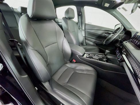 Used 2025 Honda Accord Sport image 30