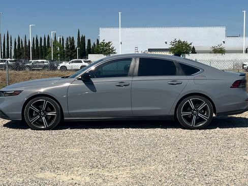 Used 2023 Honda Accord Sport image 6