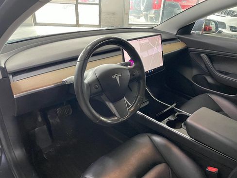Used 2020 Tesla Model 3 Standard Range Plus image 16