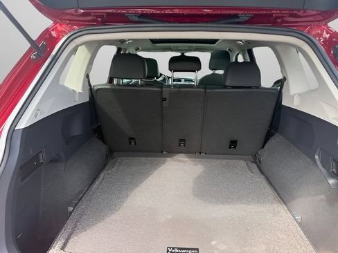 Used 2019 Volkswagen Tiguan SE w/ Panoramic Sunroof Package AWD/4WD image 9