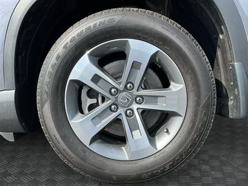 Used 2025 Honda Pilot EX-L image 9