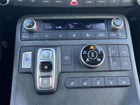 Used 2023 Hyundai Palisade Limited image 17