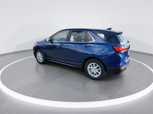 Used 2023 Chevrolet Equinox LT image 6