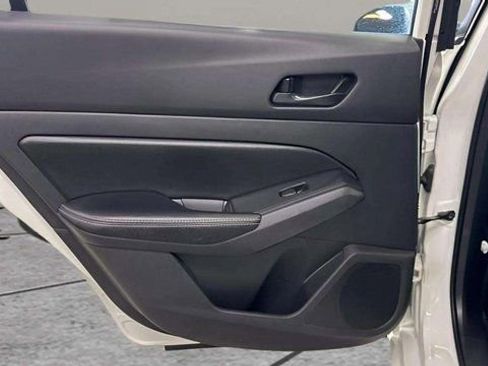 Used 2025 Nissan Altima 2.5 SV image 22