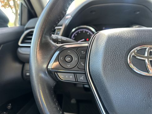 Certified 2020 Toyota Camry SE image 24