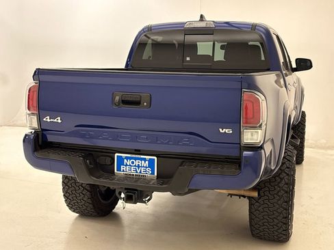 Used 2023 Toyota Tacoma Limited image 9